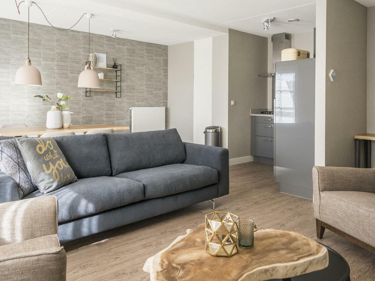 Spacious Farmhouse In De Cocksdorp With Private Terrace Extérieur photo
